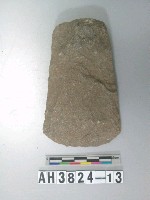 藏品(小型舌刃片狀打製石斧)的圖片